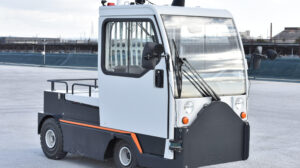 Driverless tow vehicles trialled at Tokyo Haneda Airport